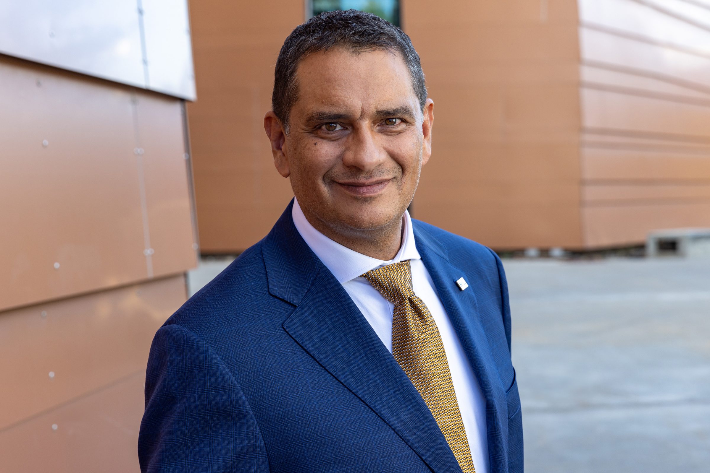 Headshot of President Jose Luis Cruz Rivera.