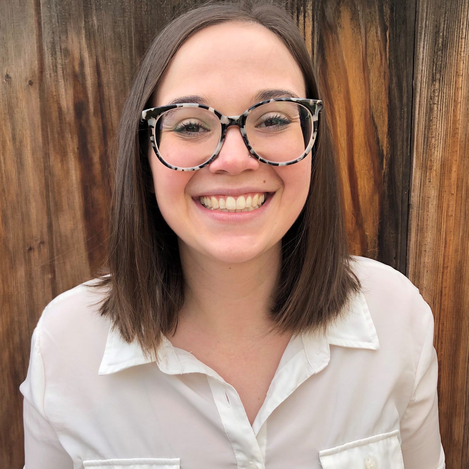 Headshot of Kristen Riordan.