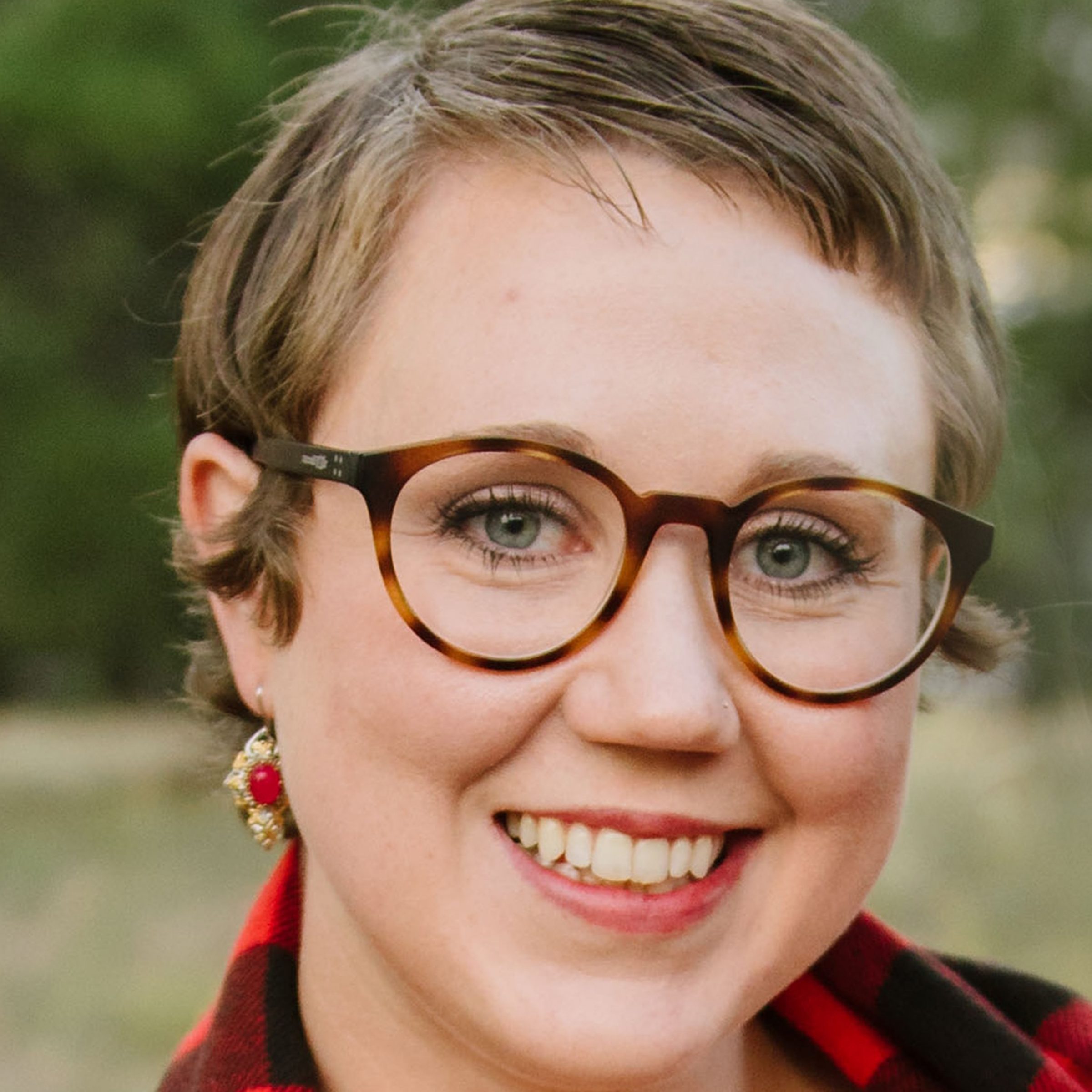 Headshot of Shaylynne Shuler.